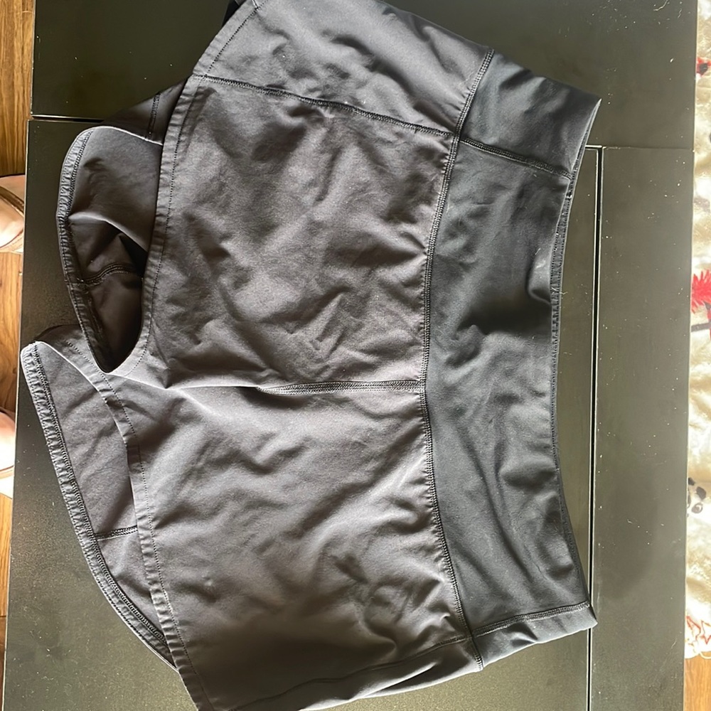 Black high rise speed up short